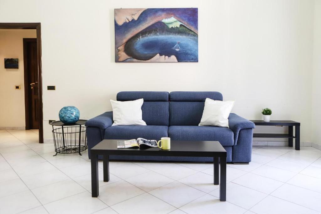 Cuorenapoletano Apartment Наполи Екстериор снимка